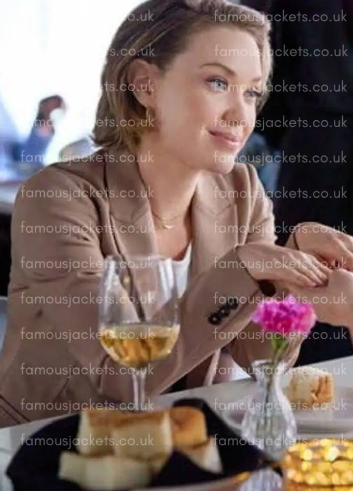 laci-mailey-beige-coat - Famous Jackets laci-mailey-beige-coat.webp