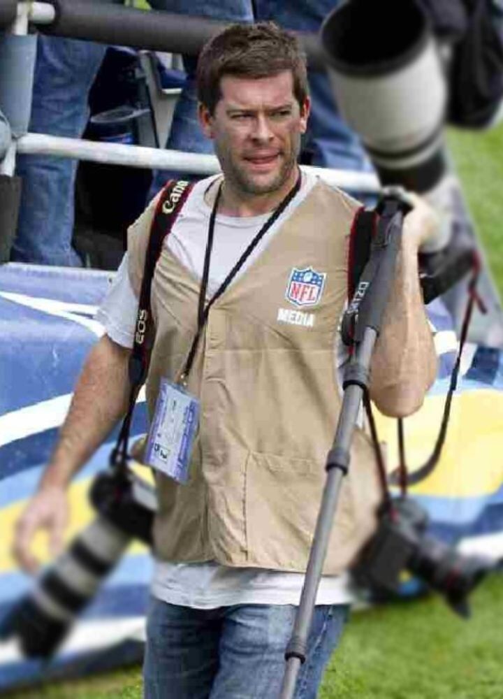 nfl-media-men-vest - Famous Jackets nfl-media-men-vest.jpg