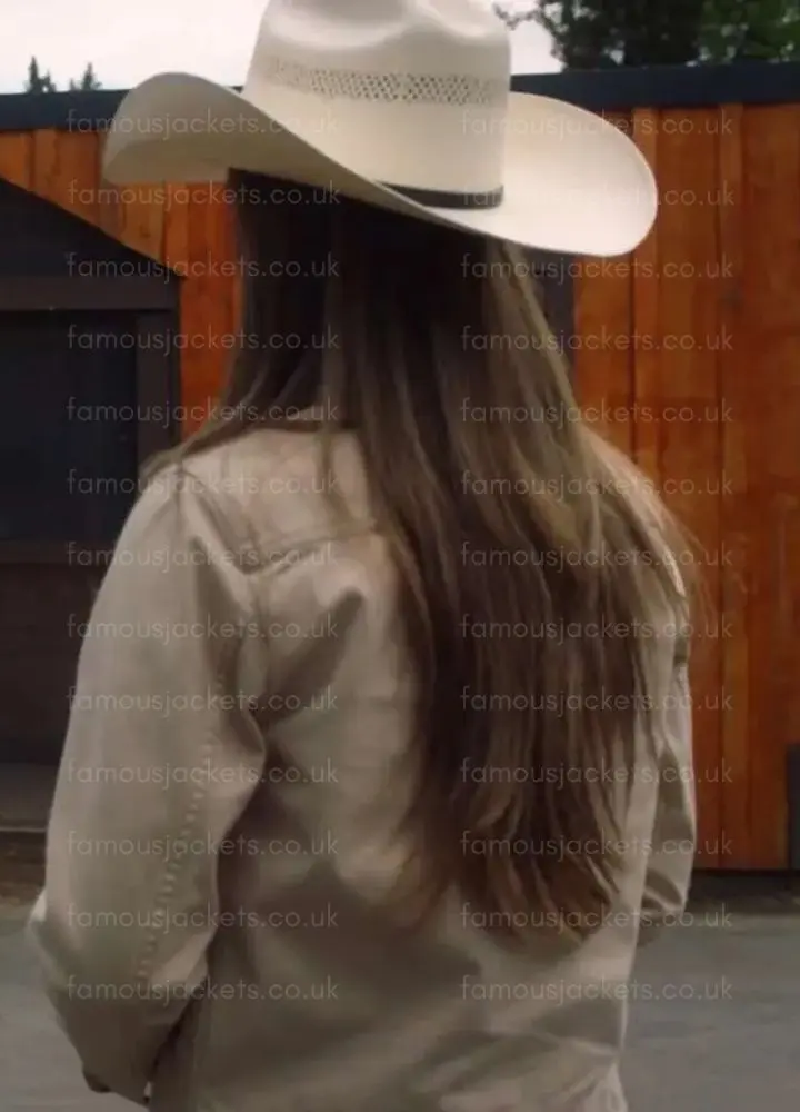amber-marshall-beige-jacket - Famous Jackets amber-marshall-beige-jacket.webp