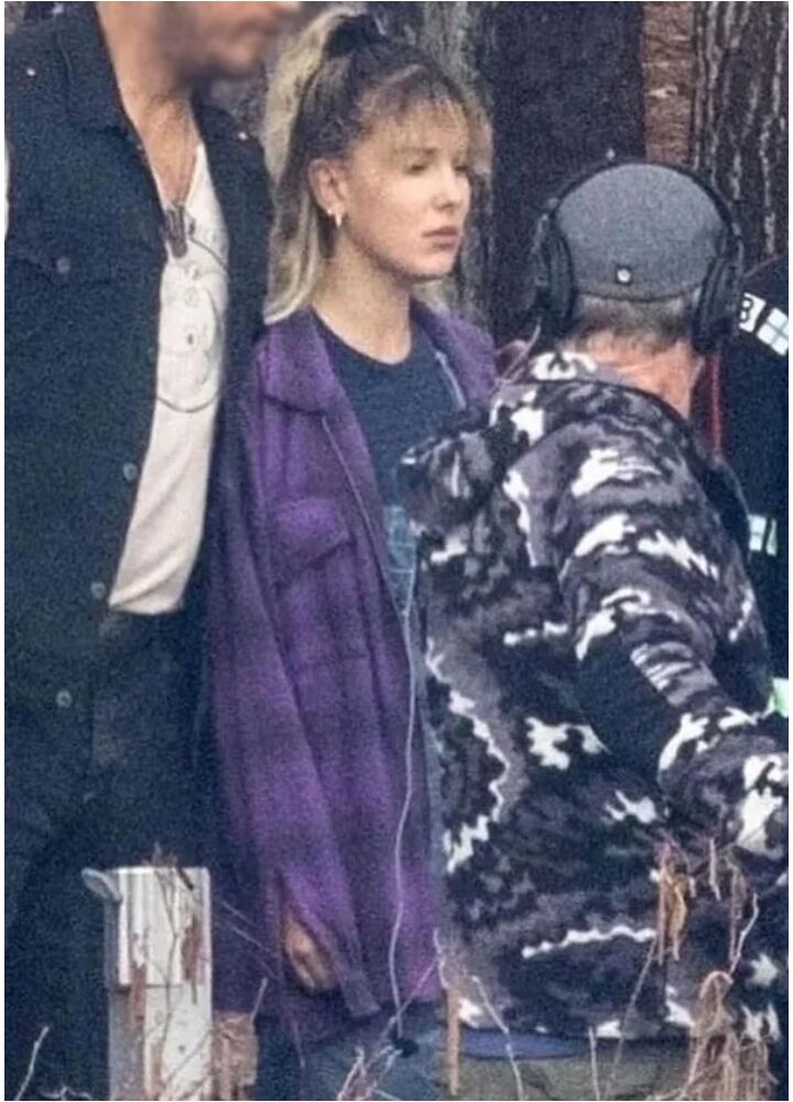 the-electric-state-2024-millie-bobby-brown-jacket - Famous Jackets the-electric-state-2024-millie-bobby-brown-jacket.jpg