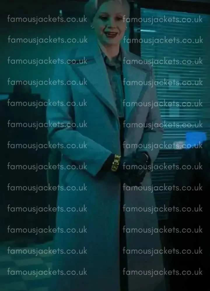 larissa-weems-grey-coat - Famous Jackets larissa-weems-grey-coat.webp